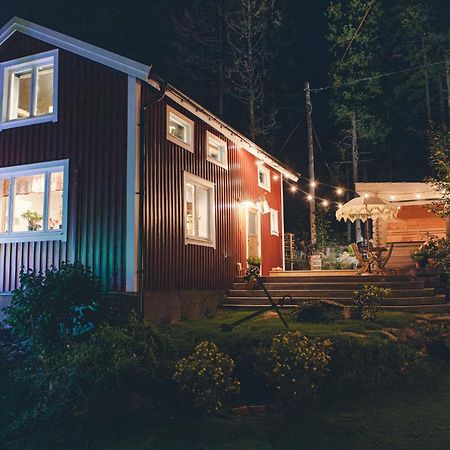 Lilla Dalbo "Adults Only, Djurfritt", Ulvoen Hoega Kusten Ulvohamn Exterior photo